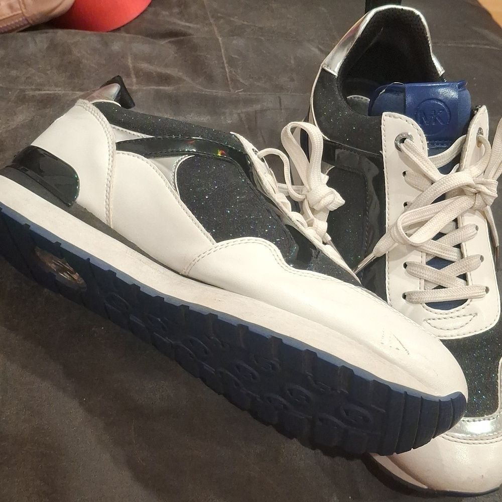 Michael Kors Sparkling Sneakers - Picture 11 of 13